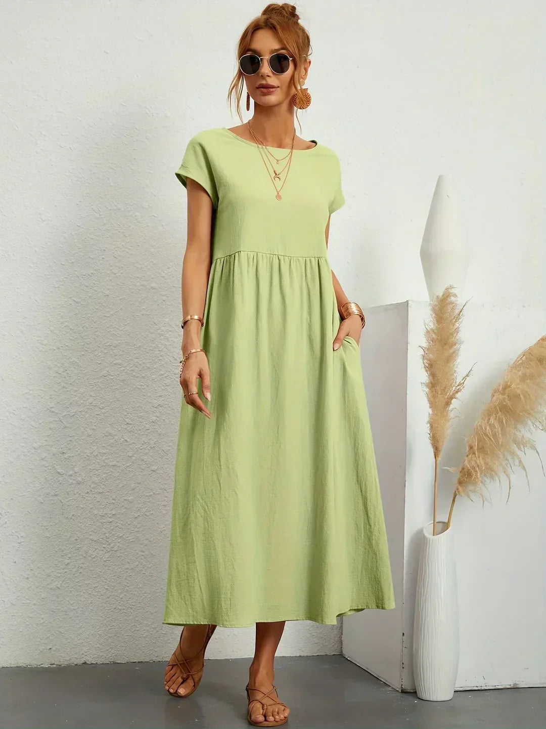 Gabrielle  Midi-jurk met tijdloze elegantie